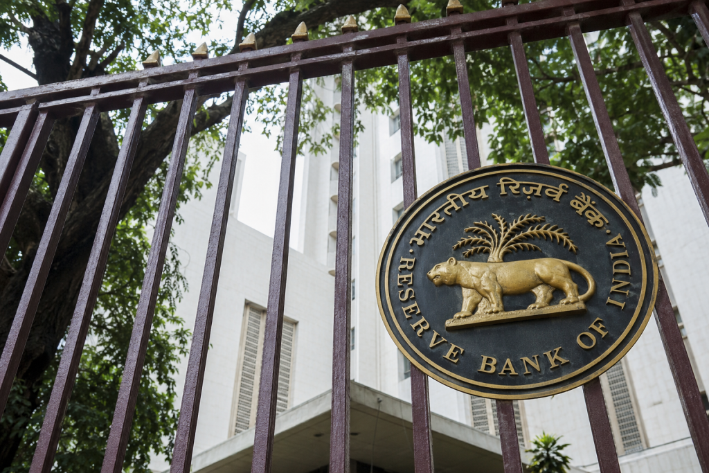 Indian Central Bank’s $5 billion FX swap draws strong demand